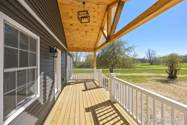$295,000 | 6937 Townhall Road, Sheridan, MI 48884