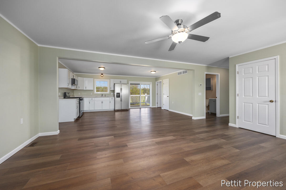 6937 Townhall Road Sheridan, MI 48884 - Photo 8 of 26 https___photoreal.io_wp-content_photorea