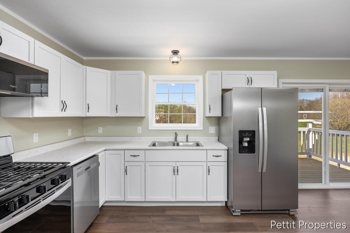 6937 Townhall Road Sheridan, MI 48884 - Photo 9 of 26 https___photoreal.io_wp-content_photorea