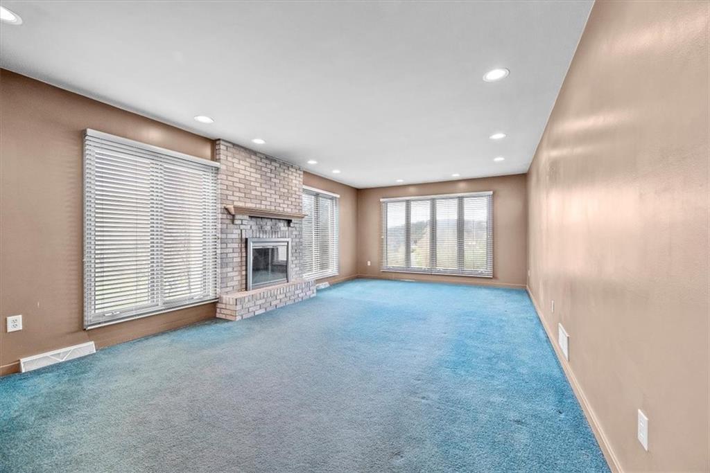 450 Vaneal Road Washington, PA 15301 - Photo 3 of 25 a view of a livingroom with a fireplace