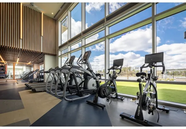 $4,537 | 2000 Hughes Landing Boulevard, Unit 111, The Woodlands, TX 77380