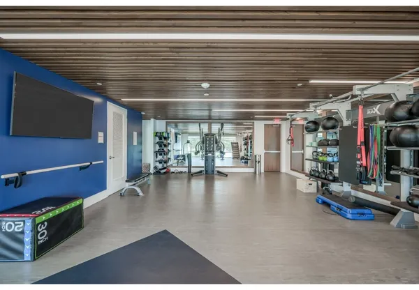 $4,537 | 2000 Hughes Landing Boulevard, Unit 111, The Woodlands, TX 77380