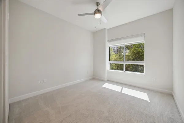 $4,537 | 2000 Hughes Landing Boulevard, Unit 111, The Woodlands, TX 77380