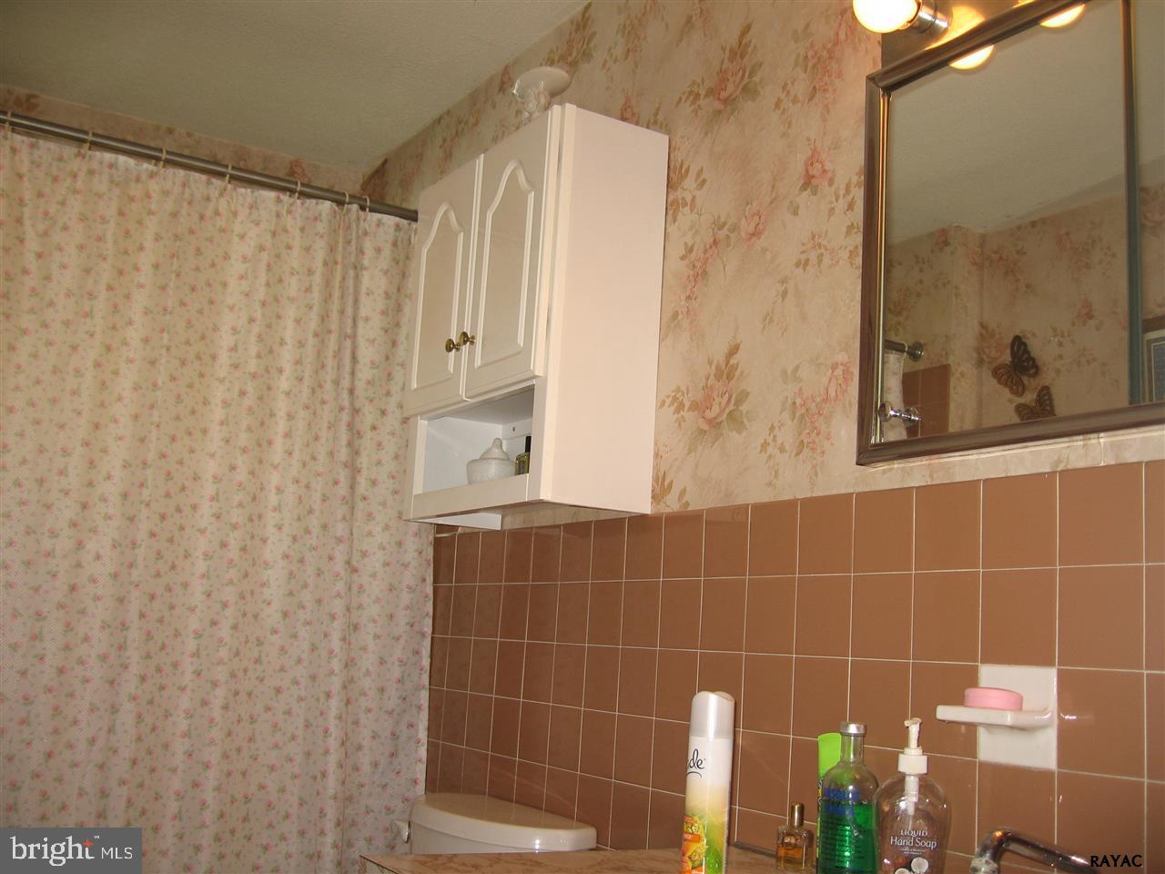 2810 Vireo Road York, PA 17403 - Photo 9 of 20 Gallery Image 9
