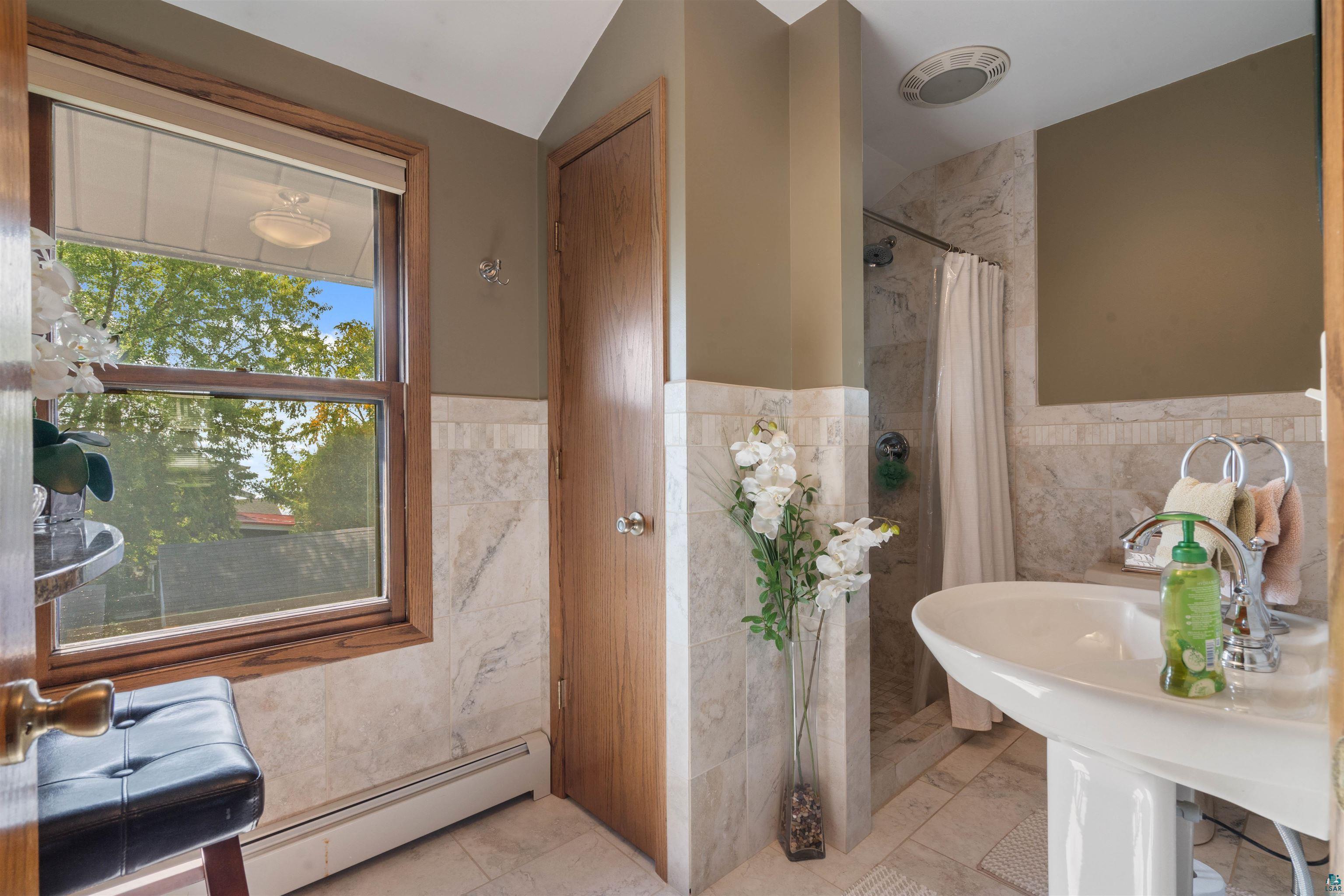 4 Lakeside Court Duluth, MN 55804 - Photo 21 of 69