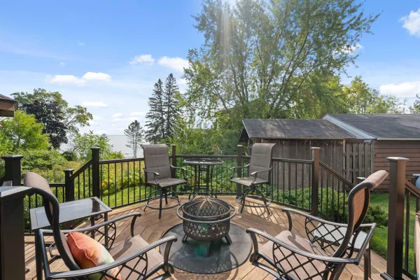 $739,900 | 4 Lakeside Court, Duluth, MN 55804