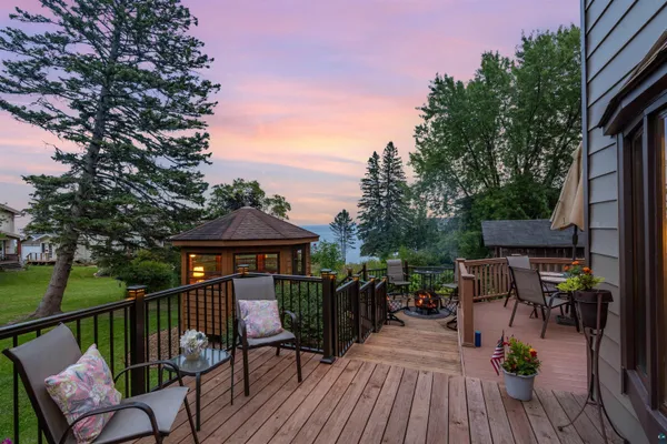 $739,900 | 4 Lakeside Court, Duluth, MN 55804