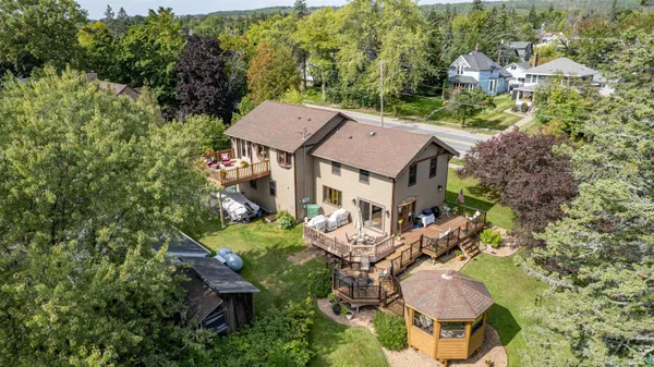 $739,900 | 4 Lakeside Court, Duluth, MN 55804