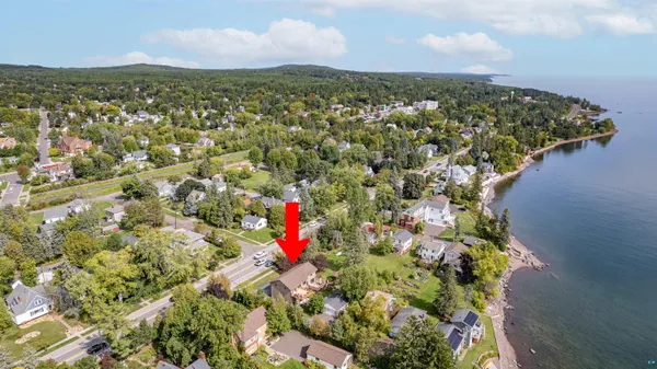 $739,900 | 4 Lakeside Court, Duluth, MN 55804