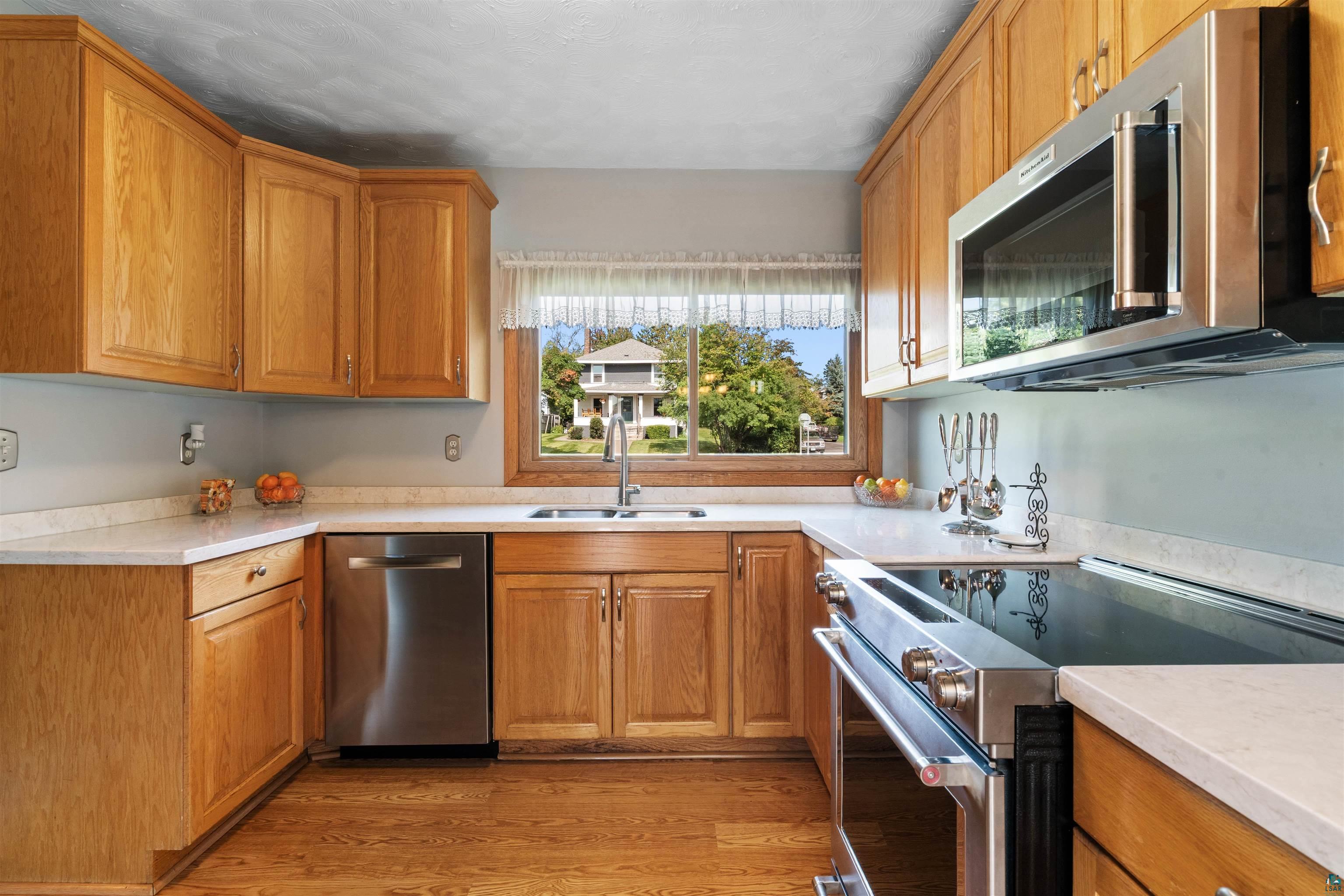 4 Lakeside Court Duluth, MN 55804 - Photo 9 of 69