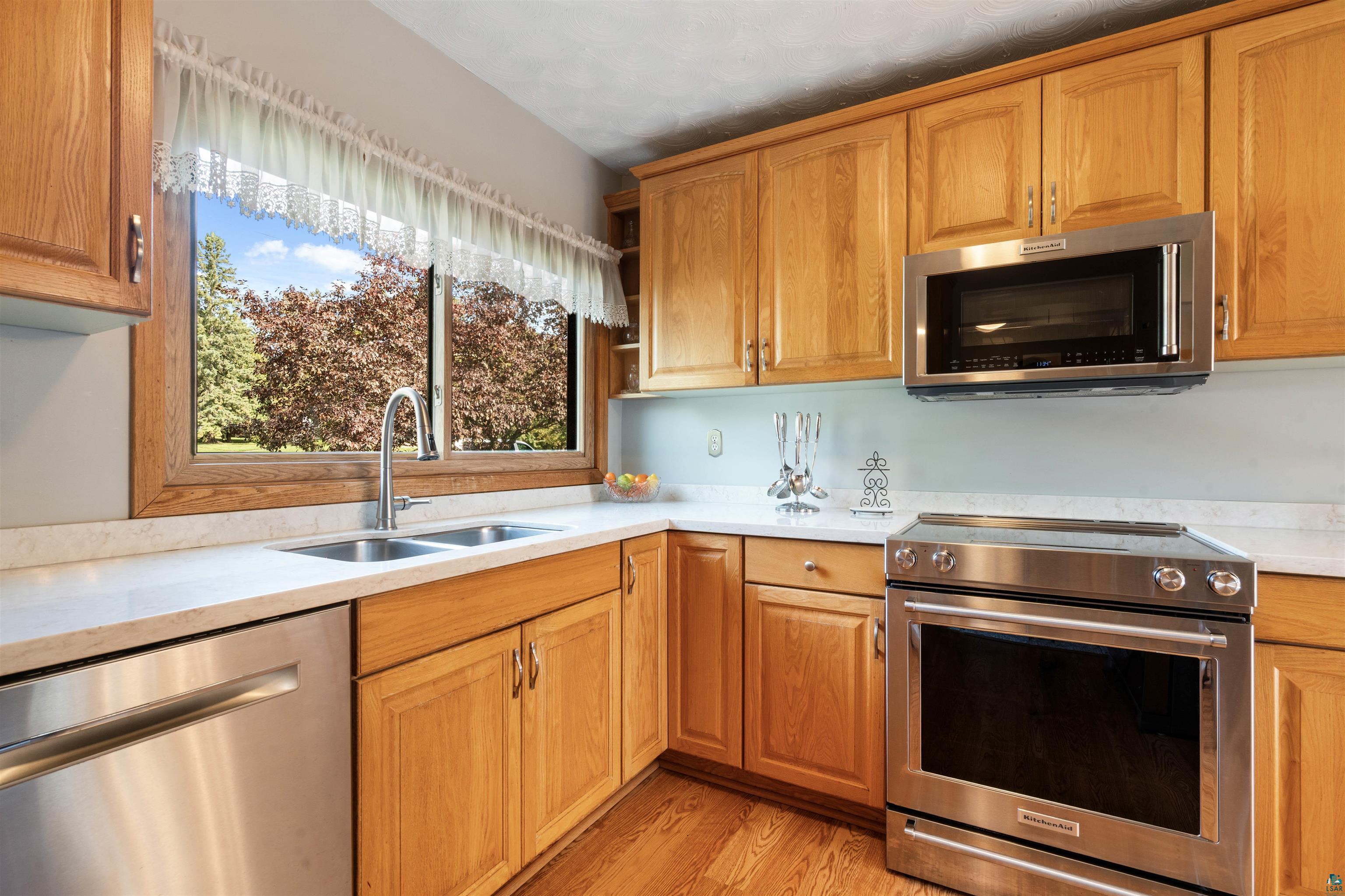 4 Lakeside Court Duluth, MN 55804 - Photo 10 of 69