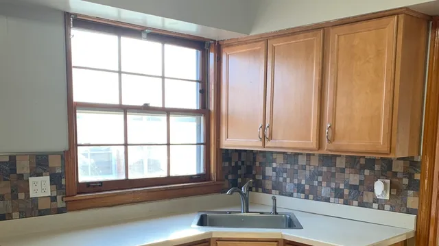 $2,000 | 2513 18th Avenue, Broadview, IL 60155