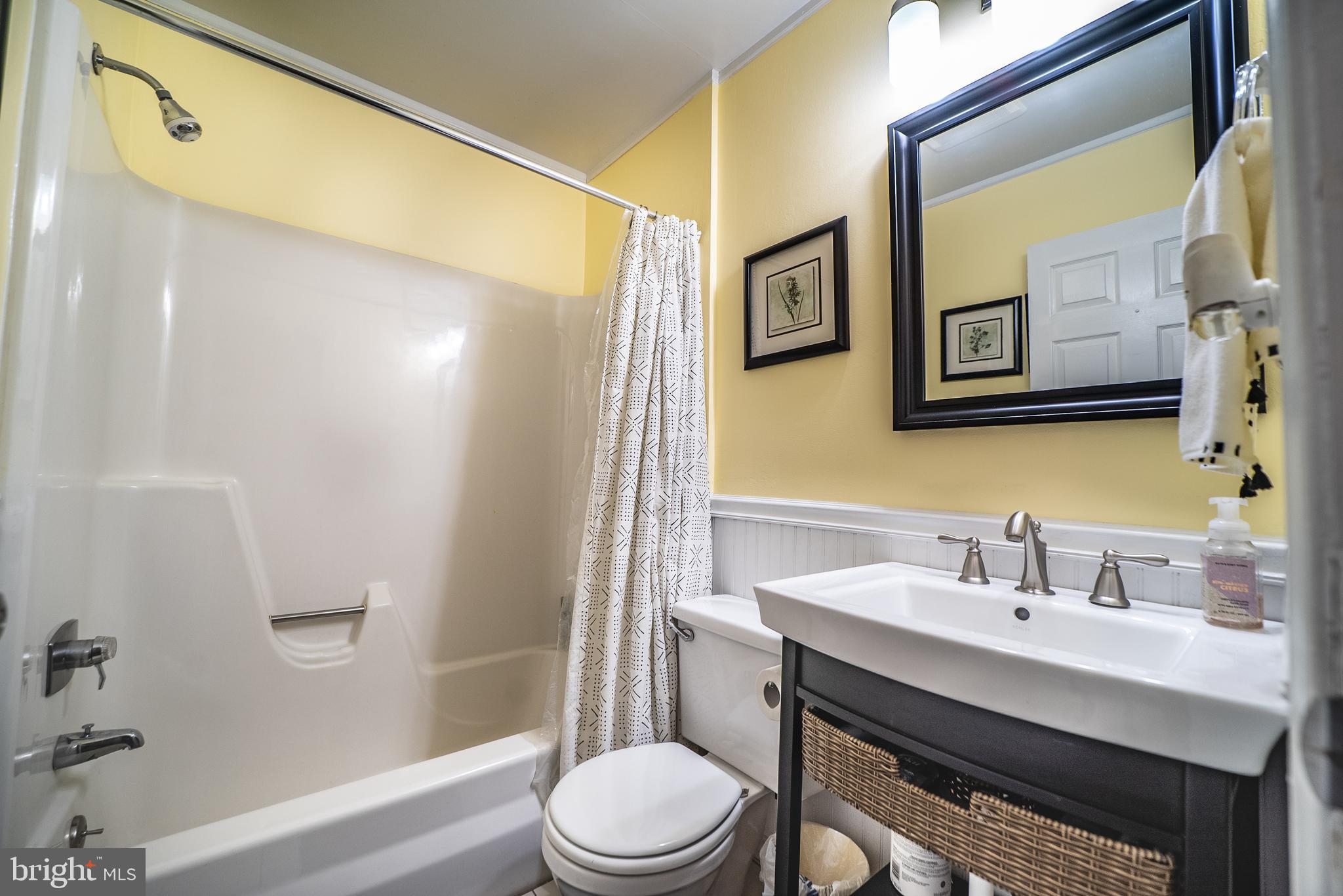 1751 Bloom Road Westminster, MD 21157 - Photo 18 of 53 Hall Bath