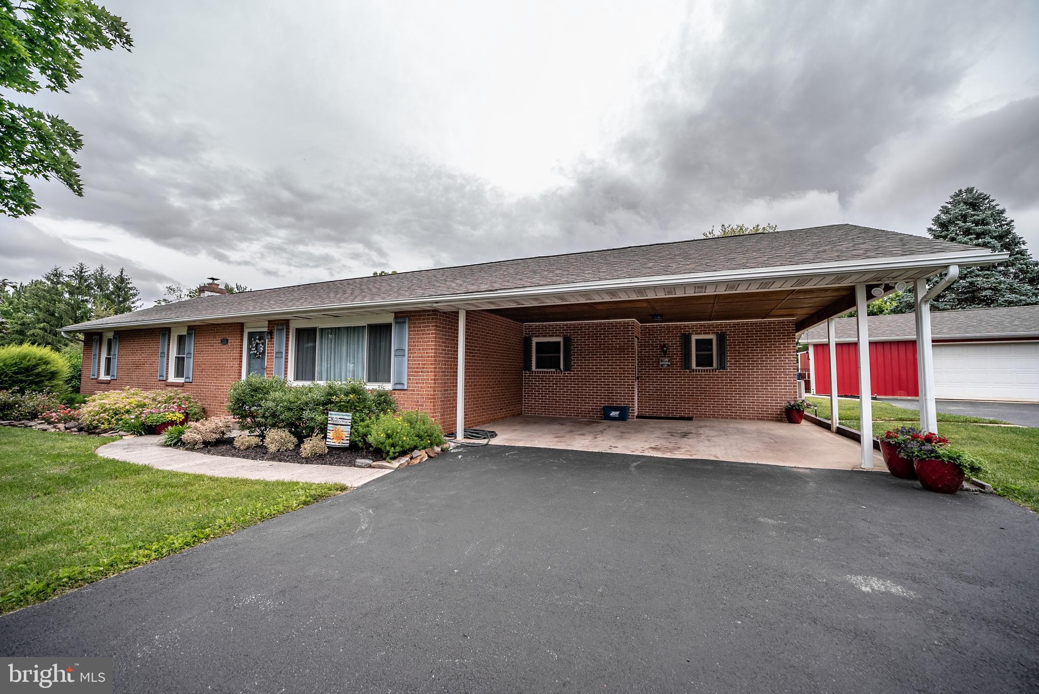 1751 Bloom Road Westminster, MD 21157 - Photo 3 of 53