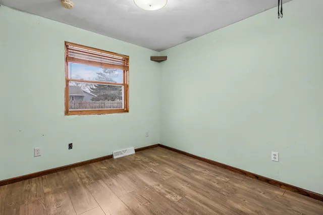 $319,000 | 1241 Briarwood Drive, Menasha, WI 54952