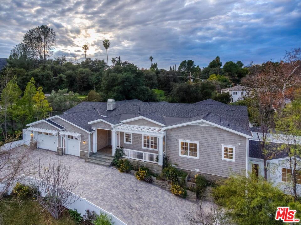 16760 Bajio Road Encino, CA 91436 - Photo 2 of 40 Gallery Image 2