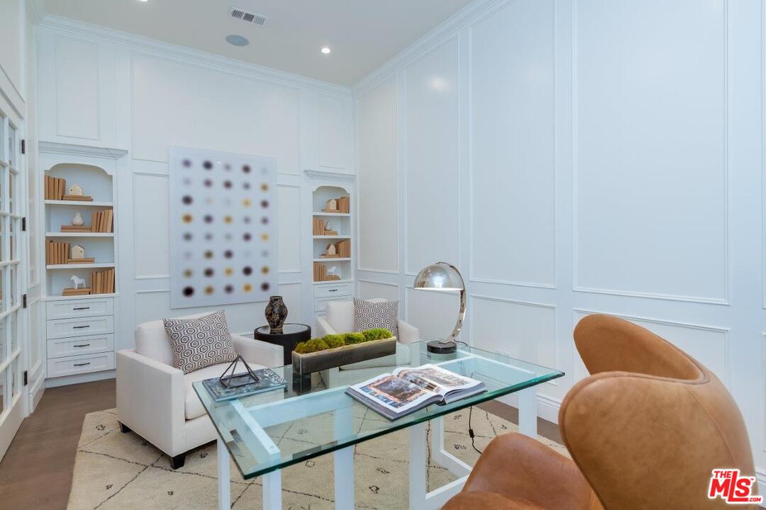 16760 Bajio Road Encino, CA 91436 - Photo 26 of 40 Gallery Image 26