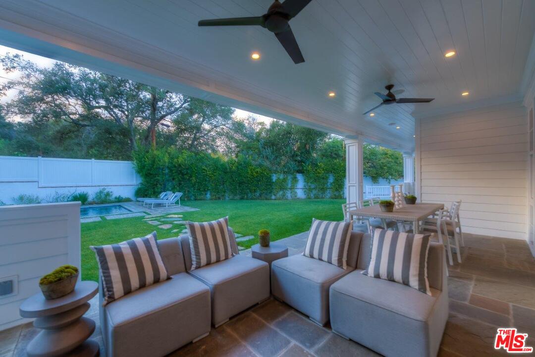 16760 Bajio Road Encino, CA 91436 - Photo 6 of 40 Gallery Image 6