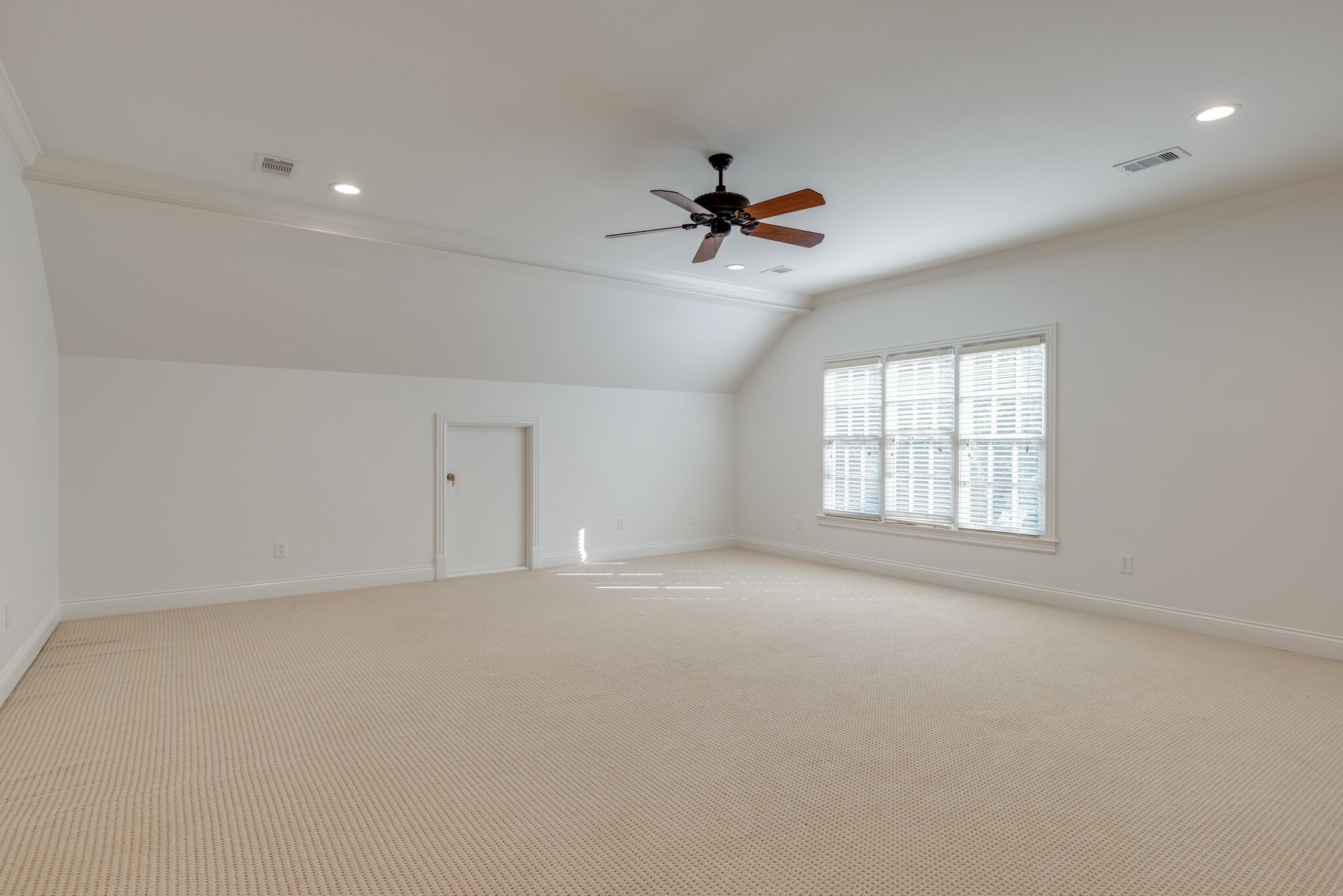 1438 Willowbrooke Circle Franklin, TN 37069 - Photo 38 of 45 a view of an empty room with a window