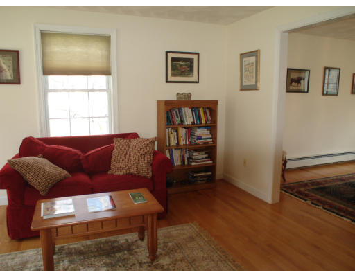 63 Valley Road Lexington, MA 02421 - Photo 3 of 19