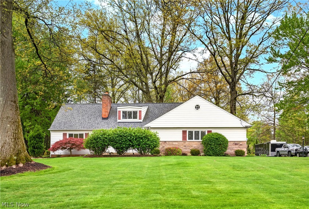 2426 Lander Road Pepper Pike, OH 44124 - Photo 3 of 38