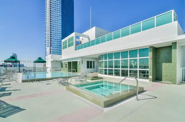$3,300 | 218 Southeast 14th Street, Unit 1007, Miami, FL 33131