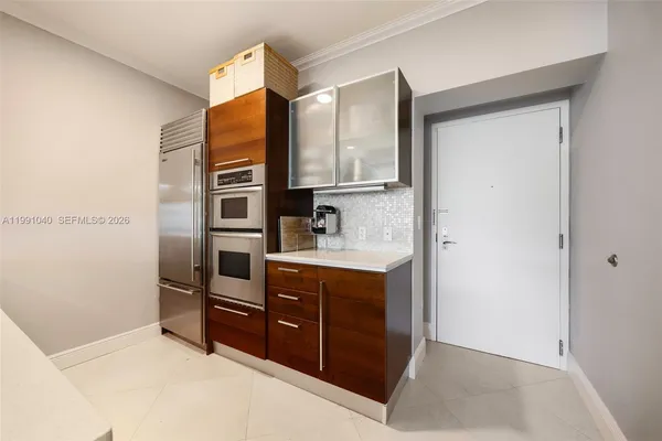 $3,400 | 218 Southeast 14th Street, Unit 1007, Miami, FL 33131