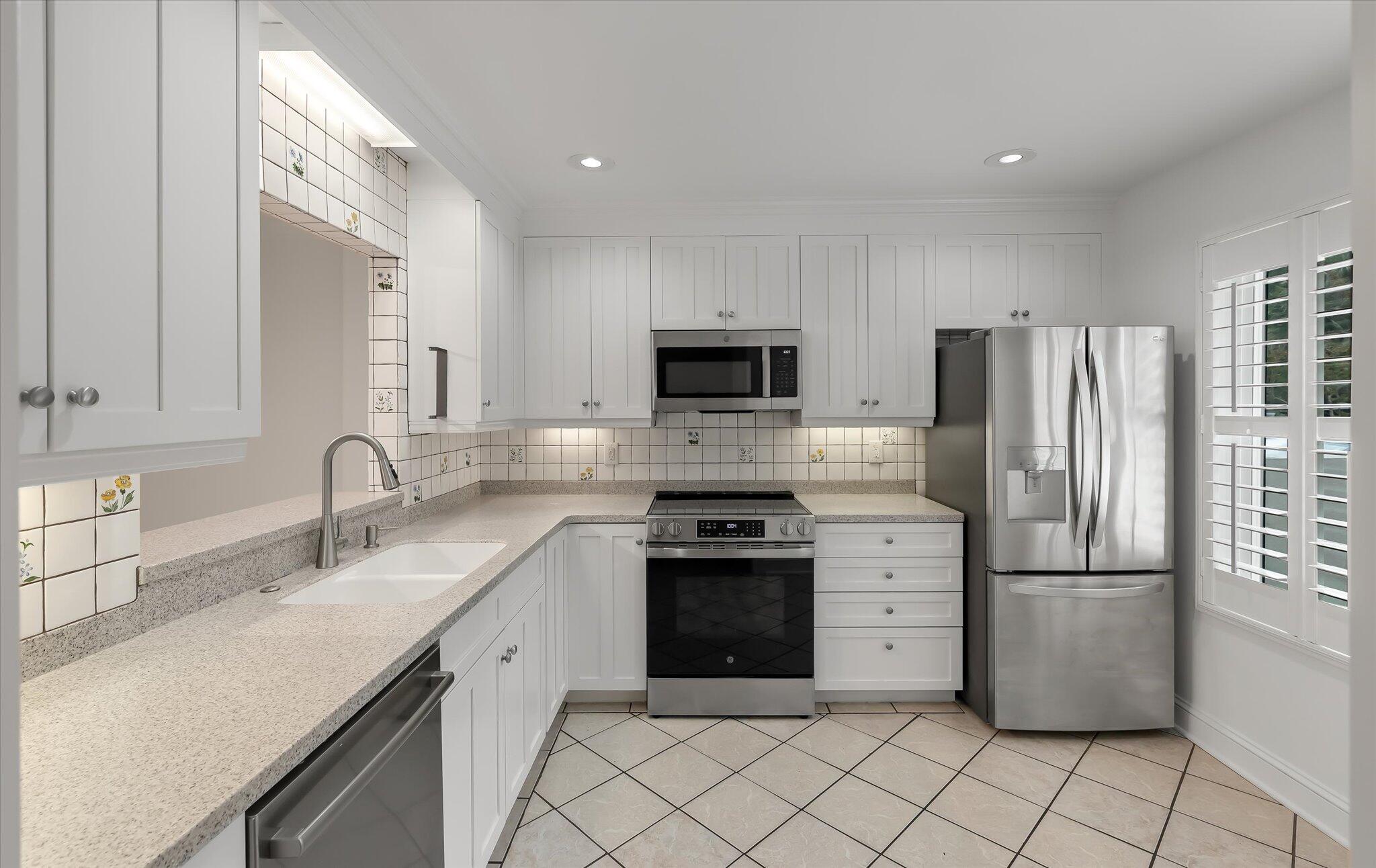 321 Lapwing Lane Mount Pleasant, SC 29464 - Photo 6 of 21 08-321 Lapwing_i_Lowcountry_Exposure-4