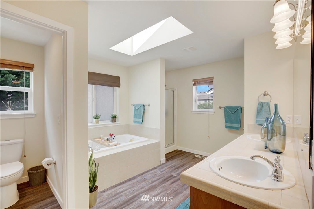 24307 185th Loop Southeast Covington, WA 98042 - Photo 12 of 21 Gallery Image 12