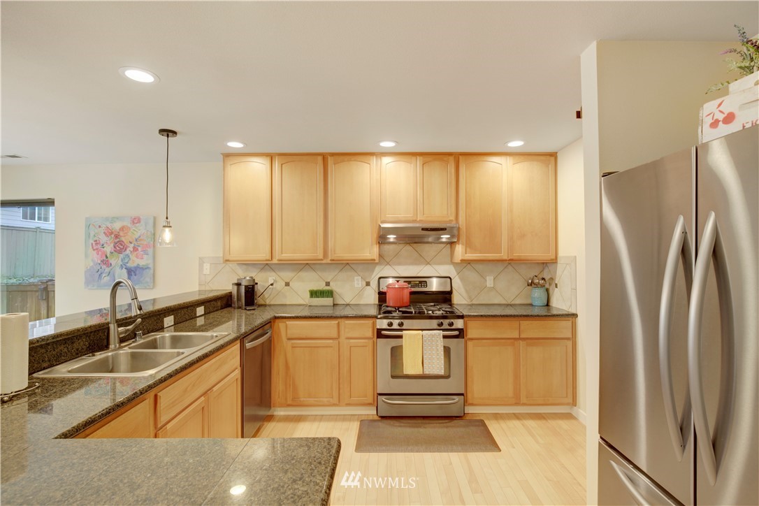24307 185th Loop Southeast Covington, WA 98042 - Photo 7 of 21 Gallery Image 7
