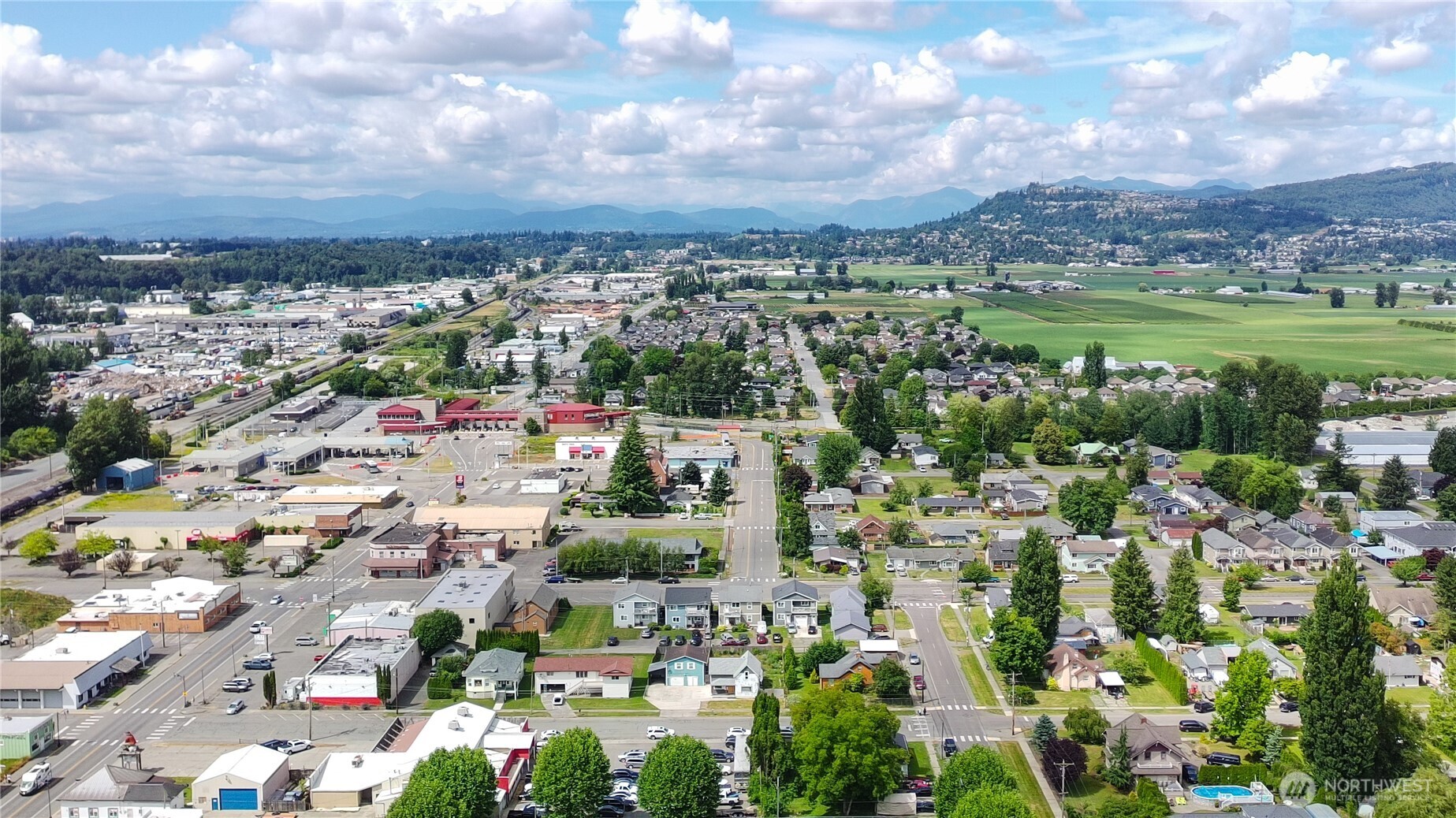 136 First Street Sumas, WA 98295 - Photo 25 of 27