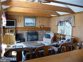 325 Richard Road Yardley, PA 19067 - Photo 8 of 12 Gallery Image 8