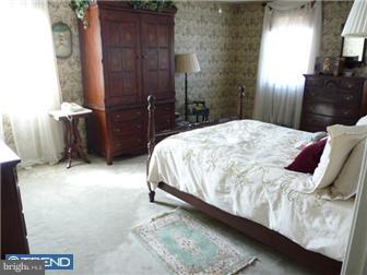 325 Richard Road Yardley, PA 19067 - Photo 9 of 12 Gallery Image 9
