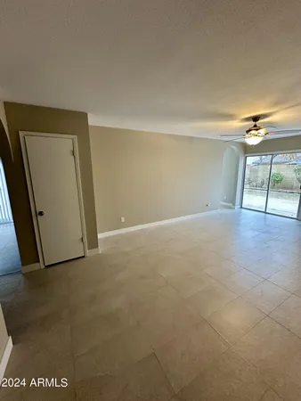 $1,820 | 4009 West Navajo Drive, Phoenix, AZ 85051