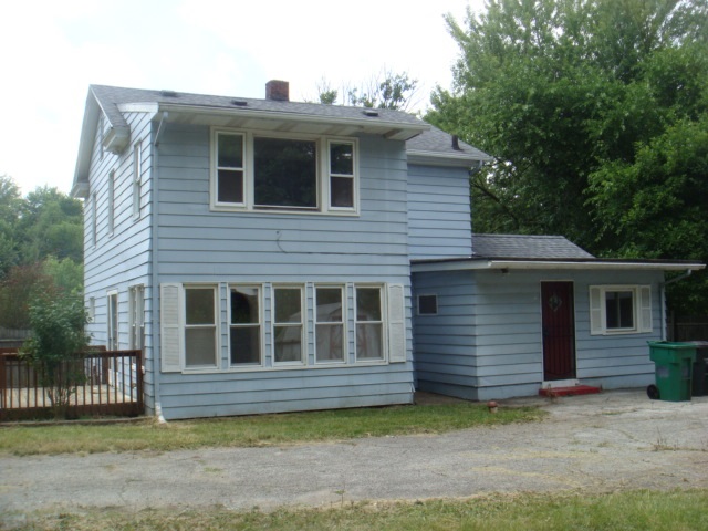2914 Locust Road South Bend, IN 46614 - Photo 2 of 16 Gallery Image 2