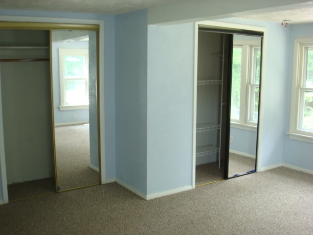 2914 Locust Road South Bend, IN 46614 - Photo 3 of 16 Gallery Image 3
