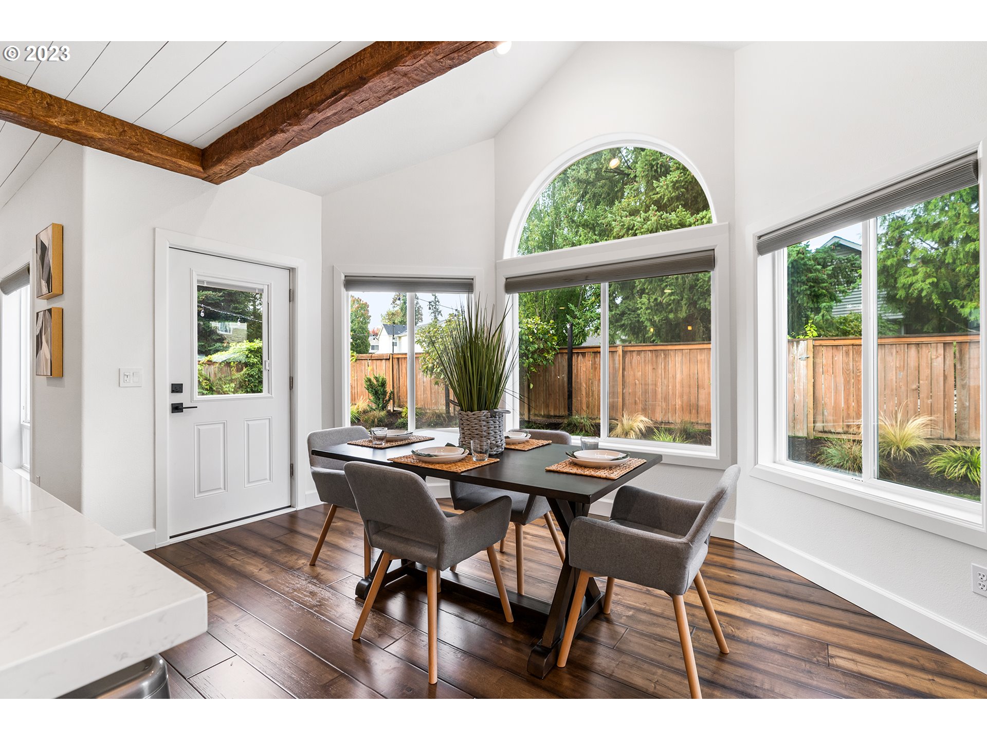 95 Southwest 167th Avenue Beaverton, OR 97006 - Photo 19 of 45