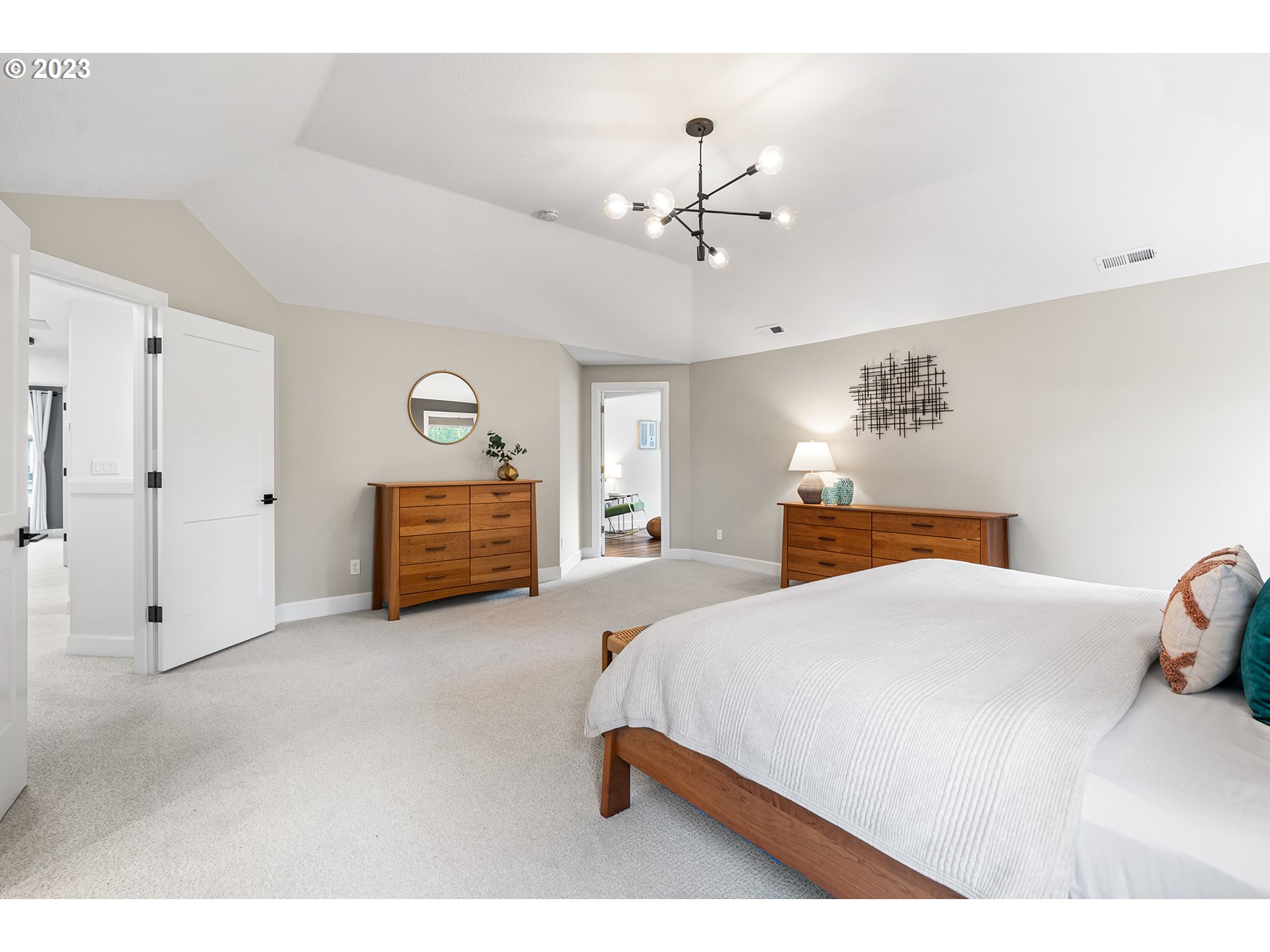 95 Southwest 167th Avenue Beaverton, OR 97006 - Photo 29 of 45