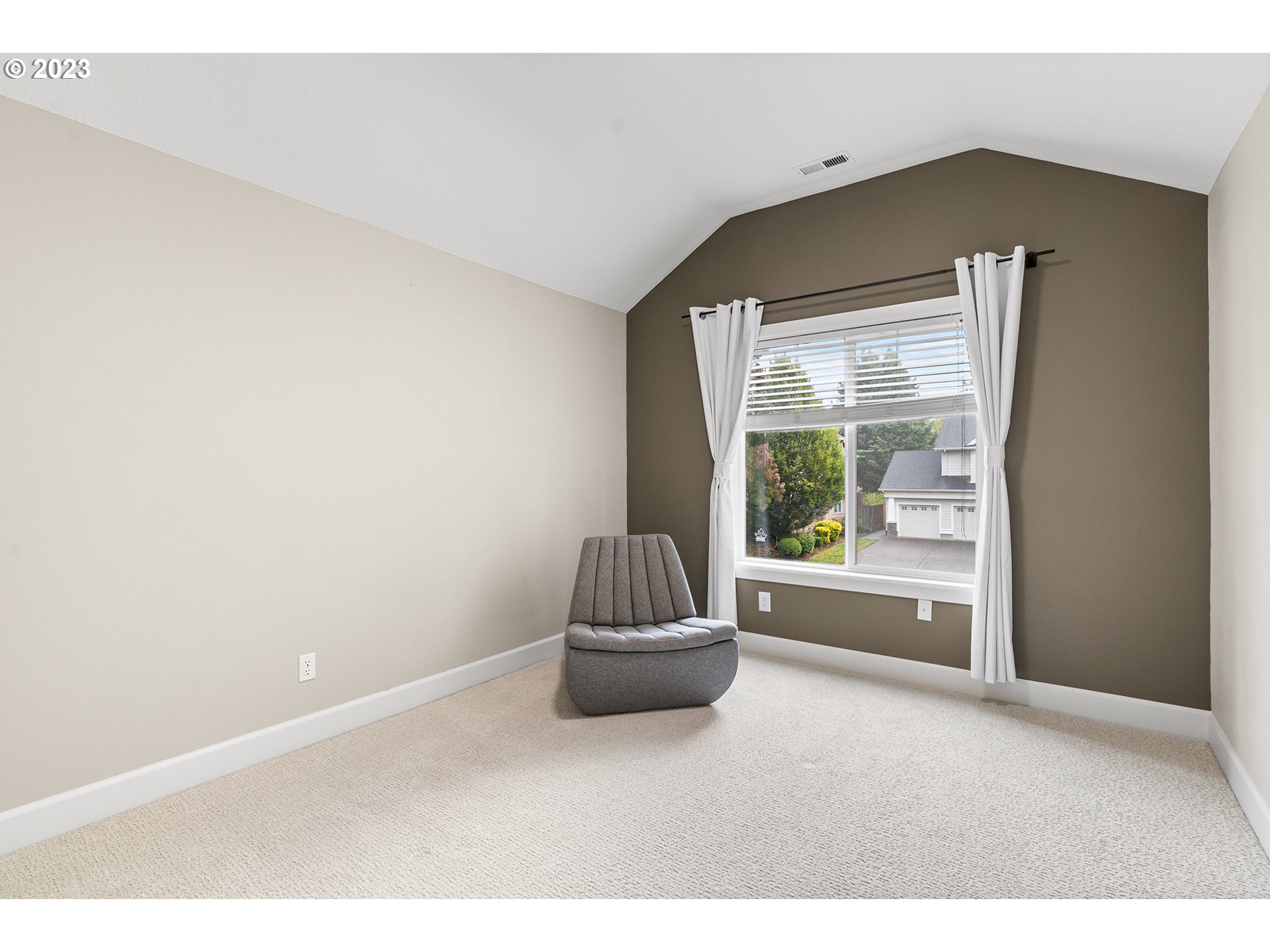 95 Southwest 167th Avenue Beaverton, OR 97006 - Photo 32 of 45