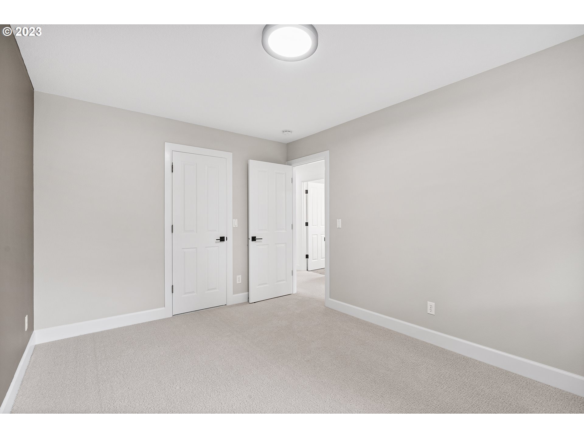 95 Southwest 167th Avenue Beaverton, OR 97006 - Photo 35 of 45