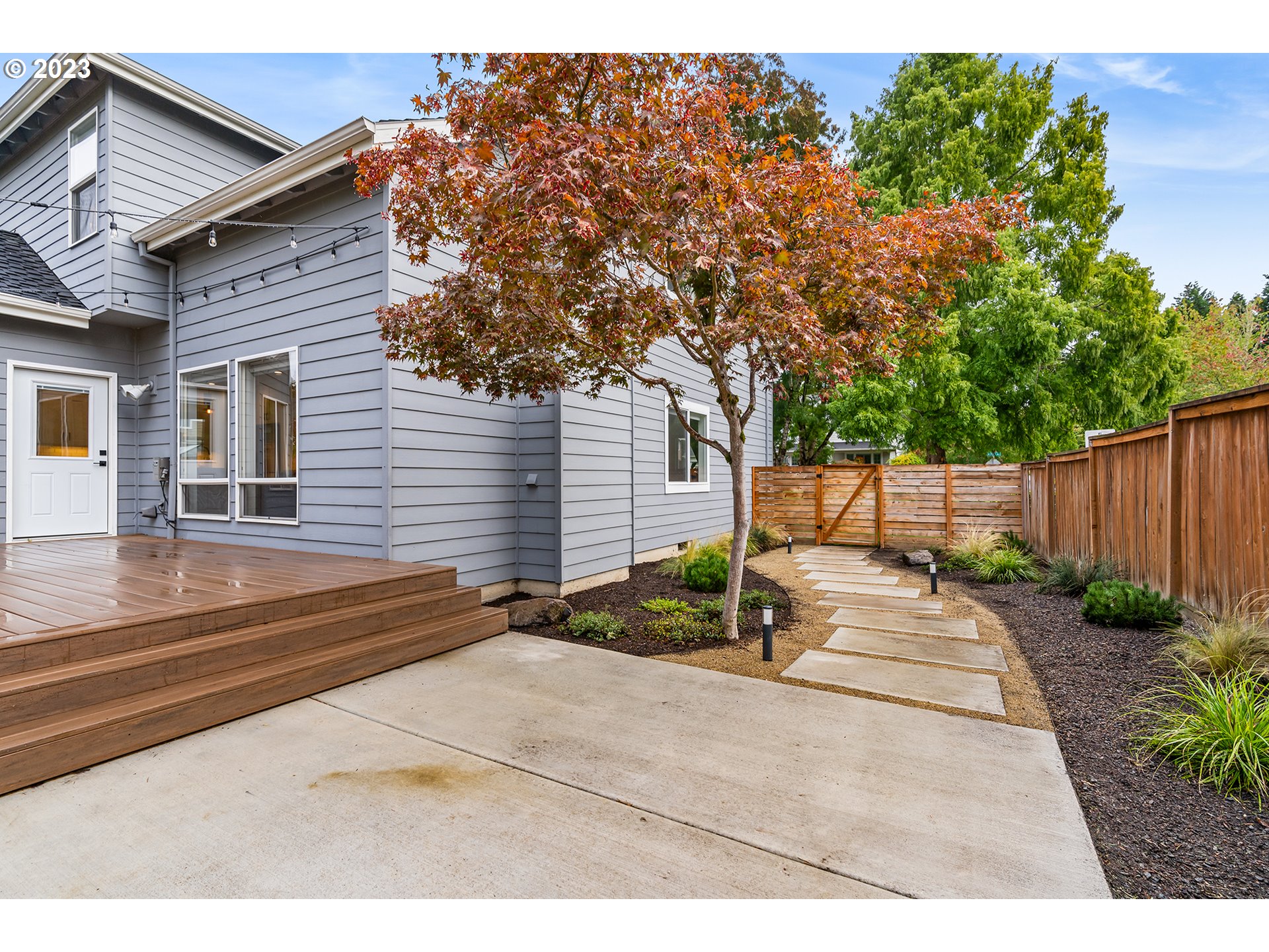 95 Southwest 167th Avenue Beaverton, OR 97006 - Photo 40 of 45