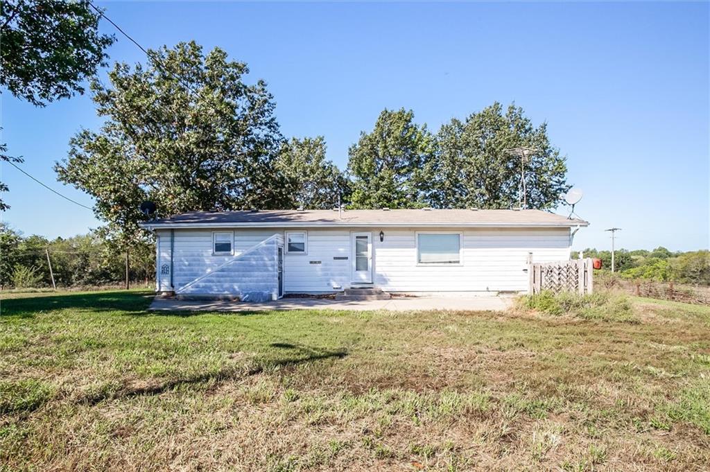 1898 Dade School Road Odessa, MO 64076 - Photo 4 of 44