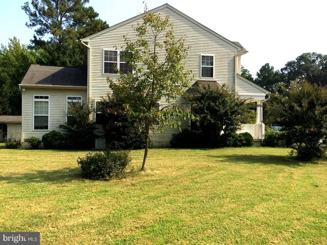 $2,600 | 21472 Tred Avon Court, Lexington Park, MD 20653