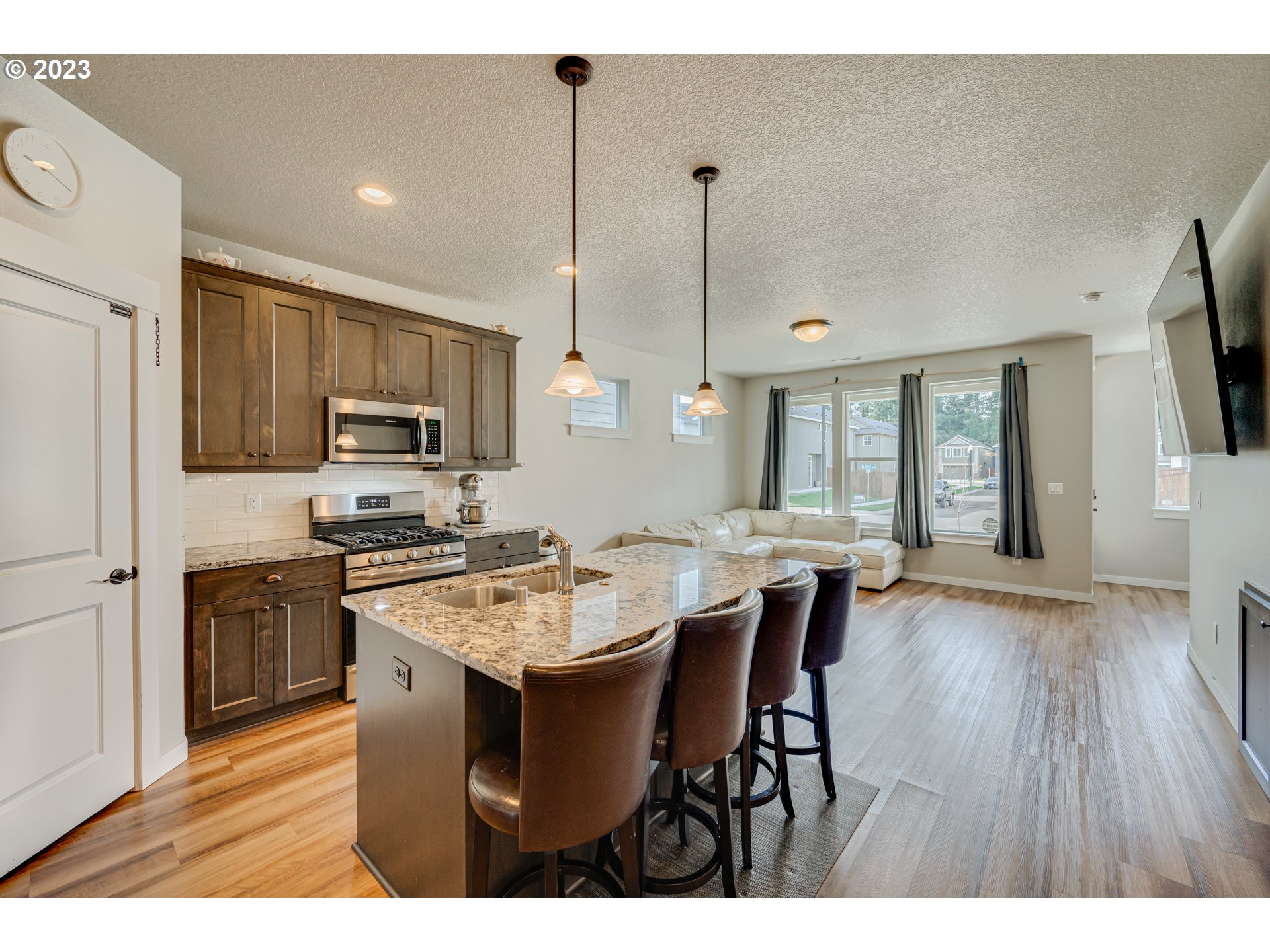7138 South Ridge Way Ridgefield, WA 98642 - Photo 7 of 25 Kitchen