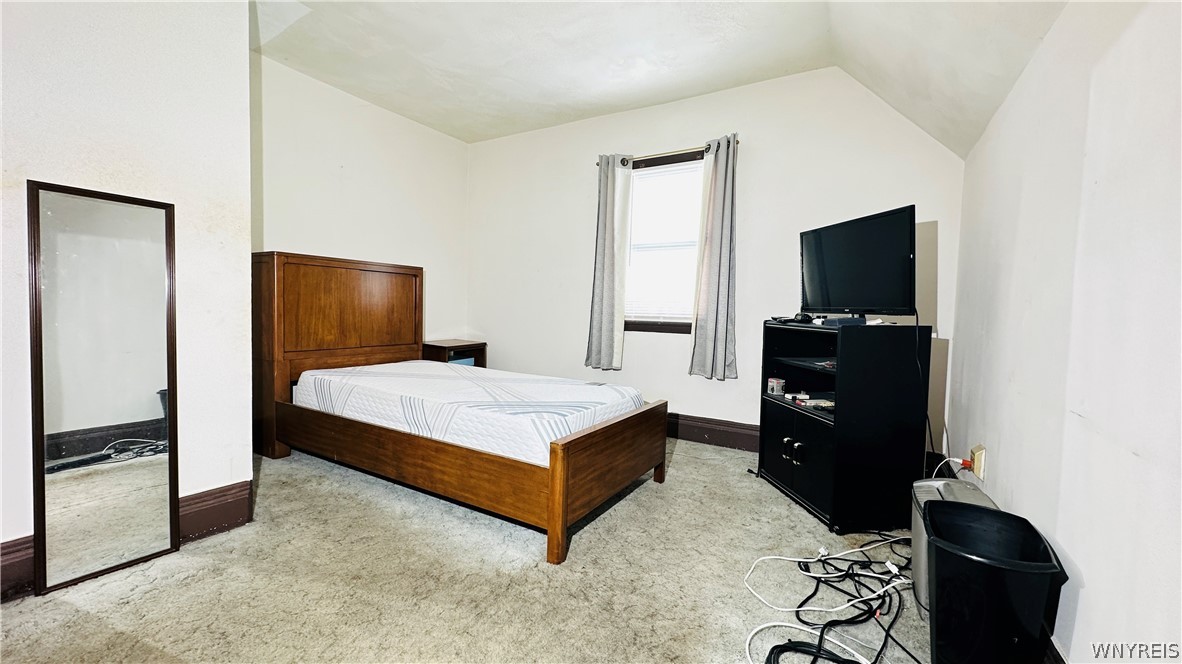 727 19th Street Niagara Falls, NY 14301 - Photo 19 of 30