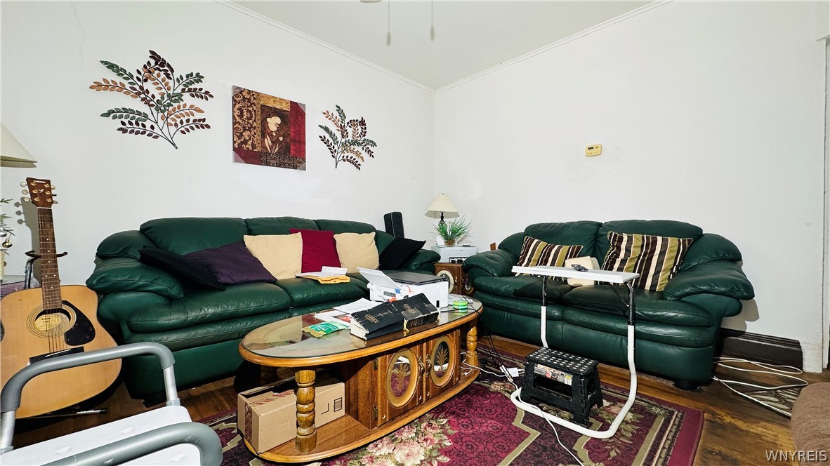 727 19th Street Niagara Falls, NY 14301 - Photo 5 of 30