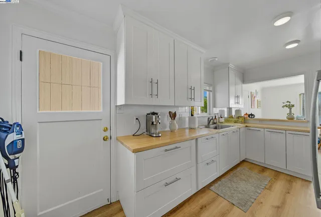 $1,550,000 | 17 Prospect Drive, San Rafael, CA 94901