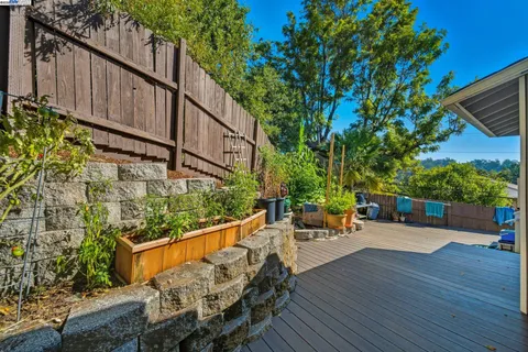 $1,498,000 | 17 Prospect Drive, San Rafael, CA 94901