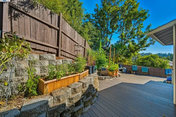 $1,498,000 | 17 Prospect Drive, San Rafael, CA 94901