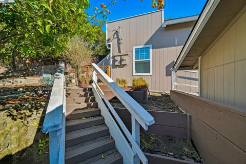 $1,498,000 | 17 Prospect Drive, San Rafael, CA 94901